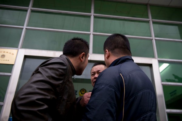 欠款难追？学会这几招，让你迅速收回应得的钱！